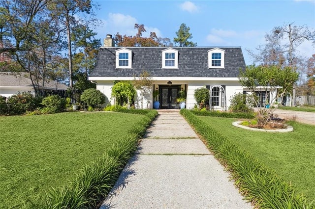 654 Marilyn Drive, Mandeville