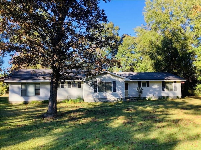 811 Wood Road, Bogalusa