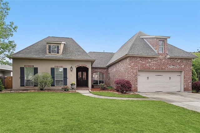 372 Chateau Sonesta Bl, Mandeville