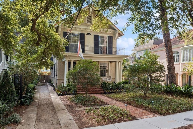 2 Neron Place, New Orleans