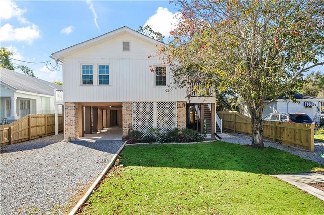 1944 Jefferson Street, Mandeville