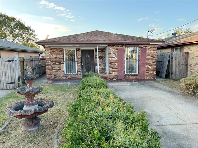 2420 Dubreuil Street, New Orleans