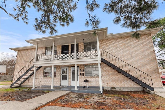 300 Duke Drive, Kenner