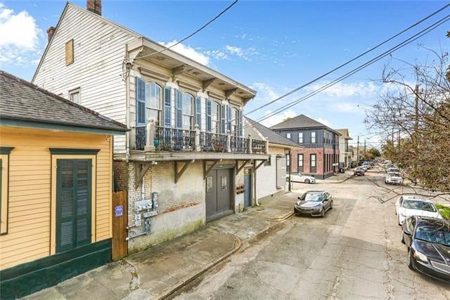 3400 Dauphine Street, New Orleans