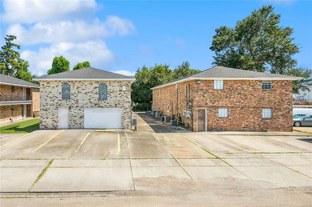 901 E Street Bernardy Hy, Chalmette