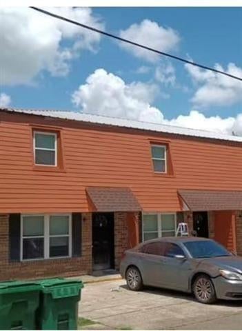 115 E 16th Street, Reserve