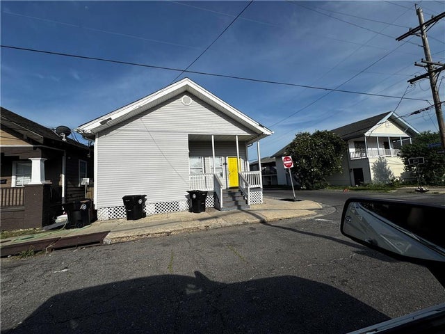2438-40 Frenchman Street, New Orleans