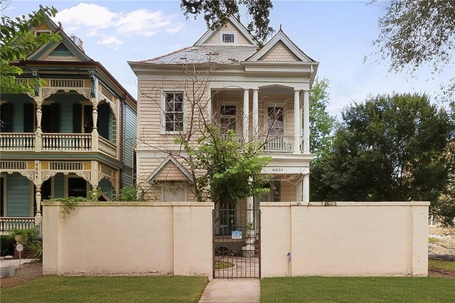 4501 03 Canal Street, New Orleans