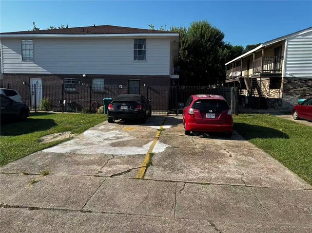 308 Duke Drive, Kenner