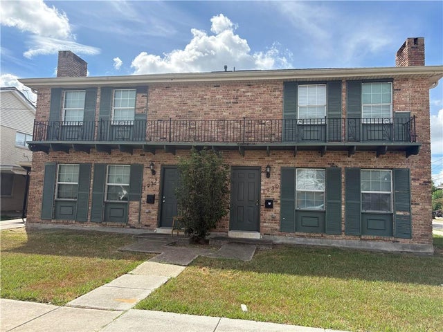 1930 32 Allen Toussaint Bl, New Orleans