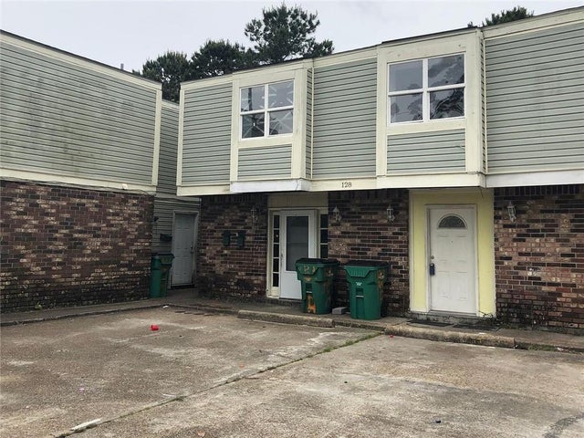 128 Fairfield Av, Gretna