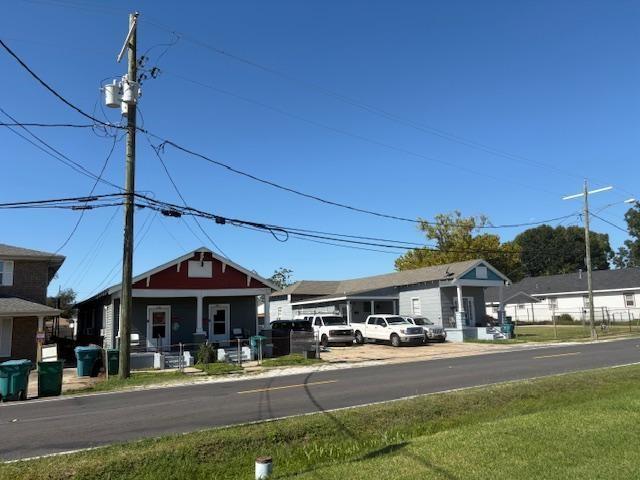 630-632-634-636 Manhattan Bl, Harvey