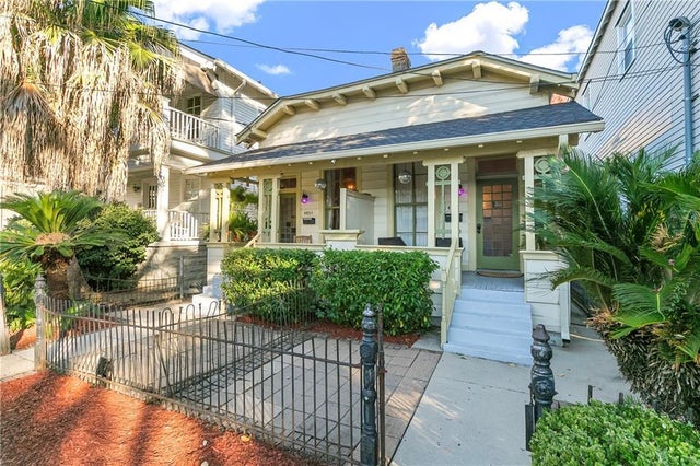 4851 Magazine Street, New Orleans