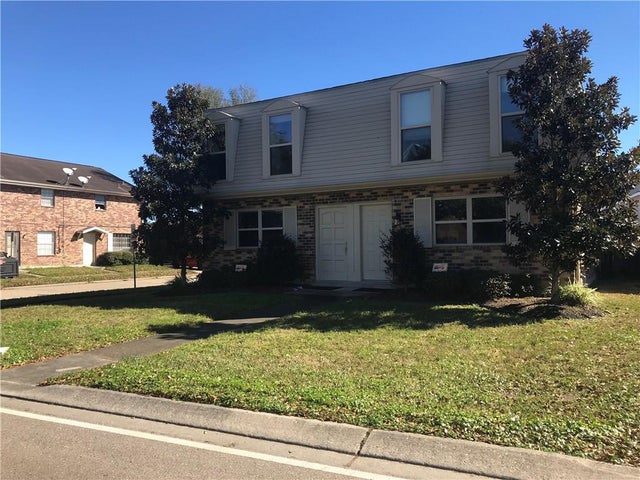 4208 10 Chateau Bl, Kenner