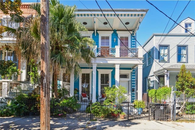 1217 19 Magazine Street, New Orleans