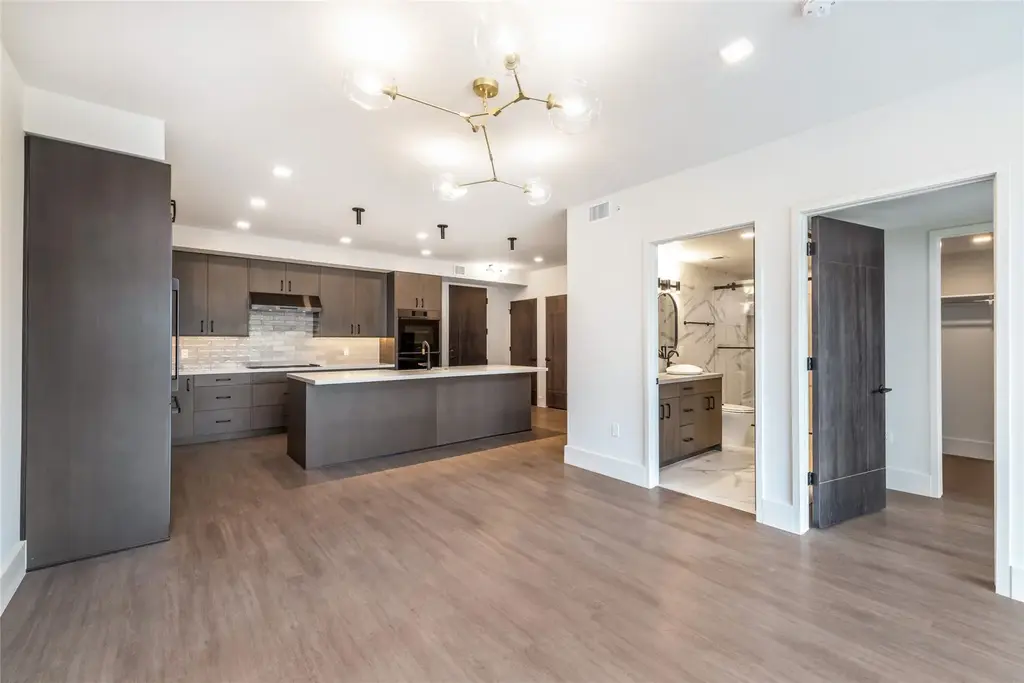 W 80 Main Street 101, Frisco