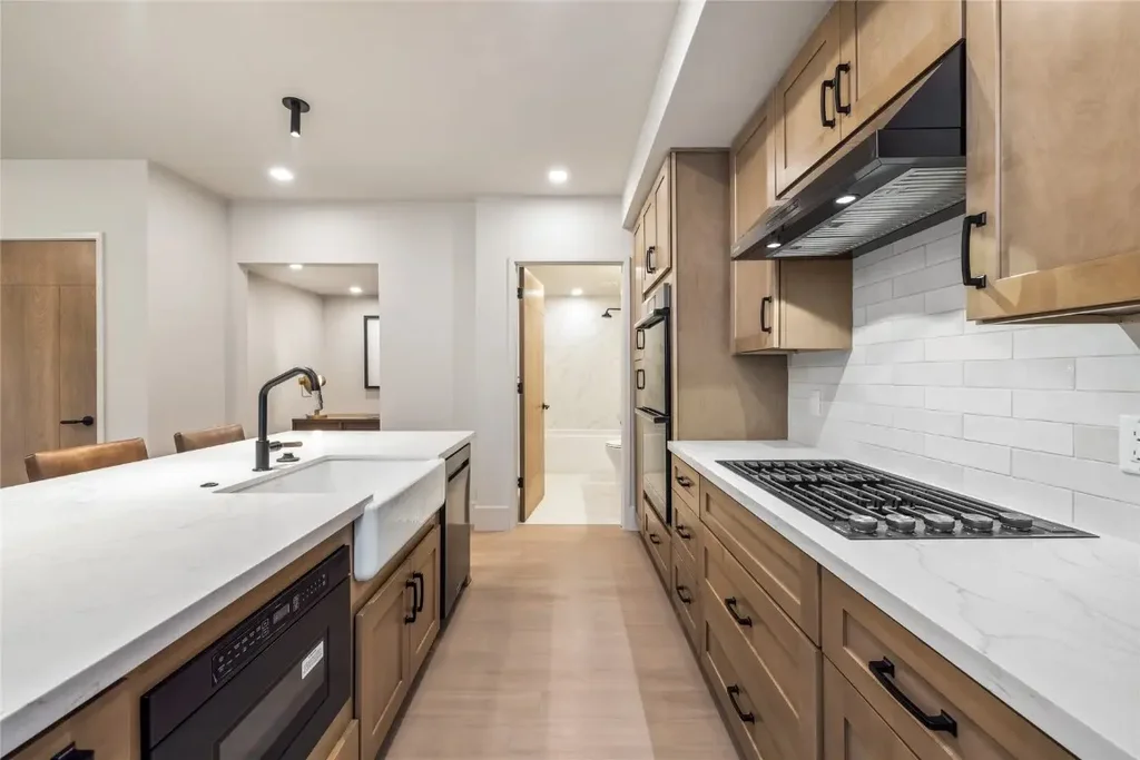 W 80 Main Street 104, Frisco