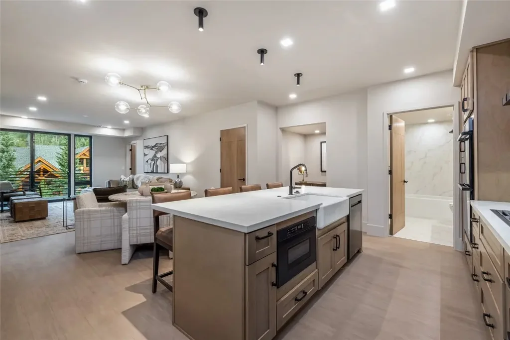 W 80 Main Street 104, Frisco