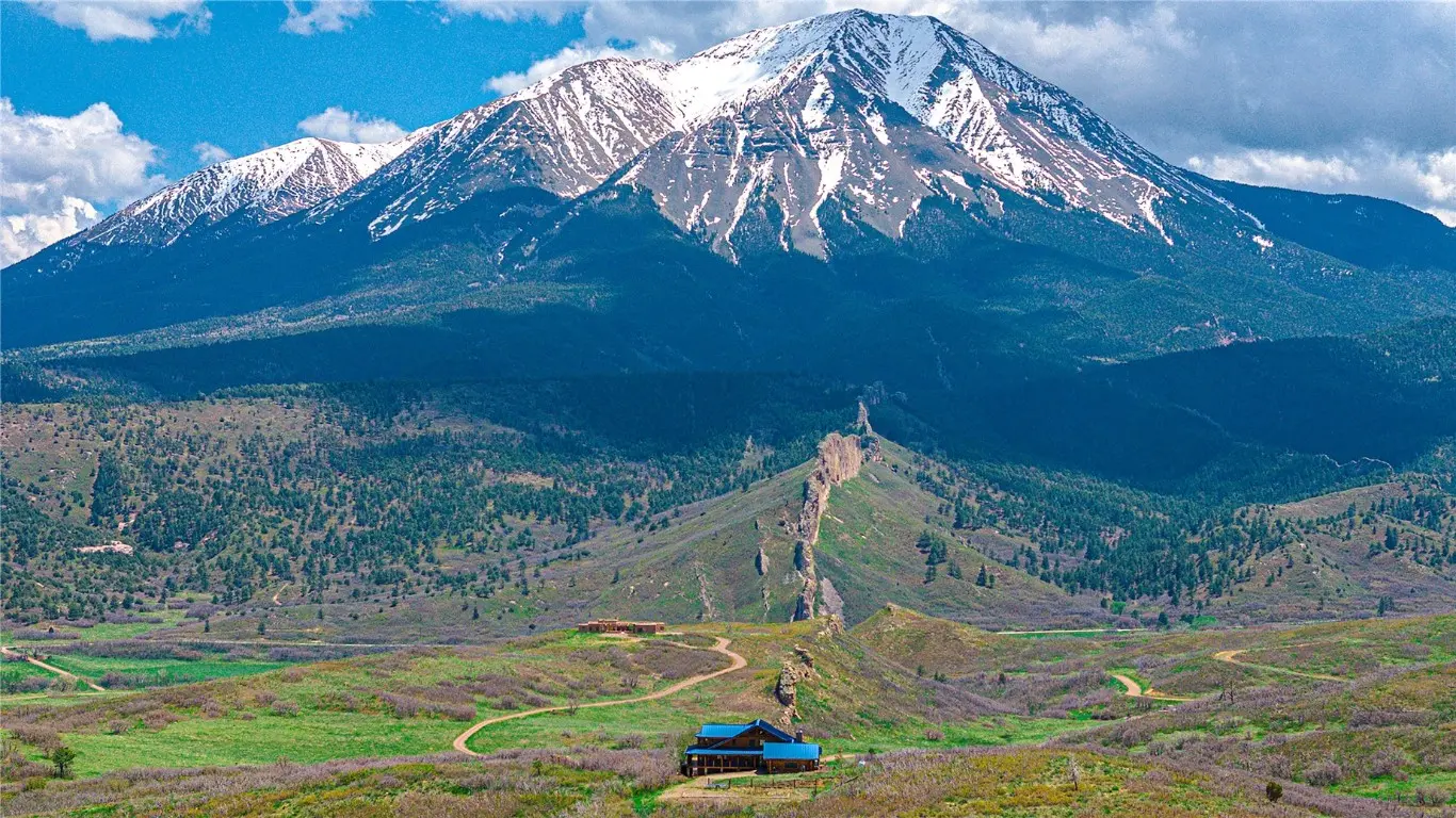 1390 Mountain Valley Road, Other