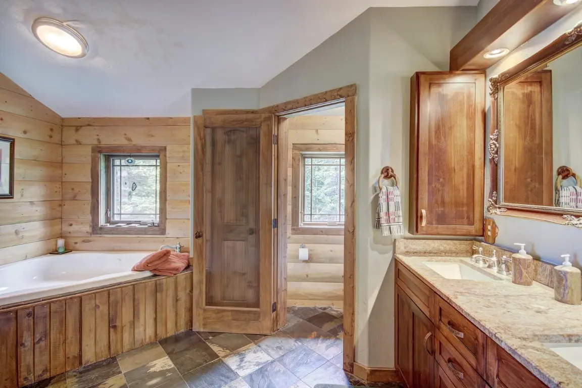 1198 Kootchie Kootchie Road, Alma