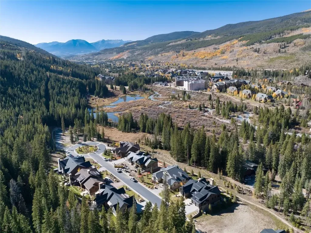 W 45 Trade Court, Keystone