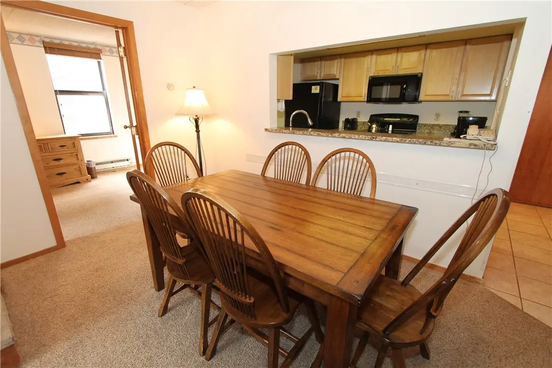 0189 Ten Mile Circle 231/233, Copper Mountain