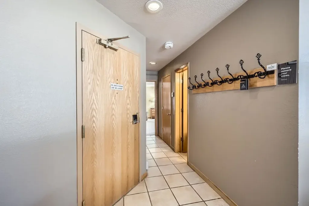 22864 Us Highway 6 301, Keystone