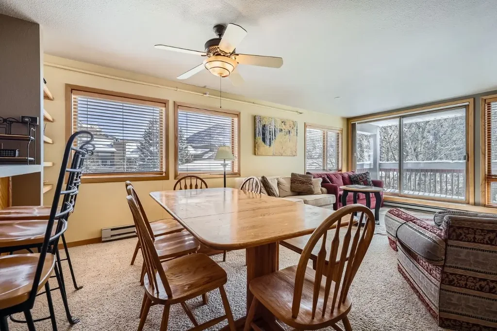 22864 Us Highway 6 301, Keystone