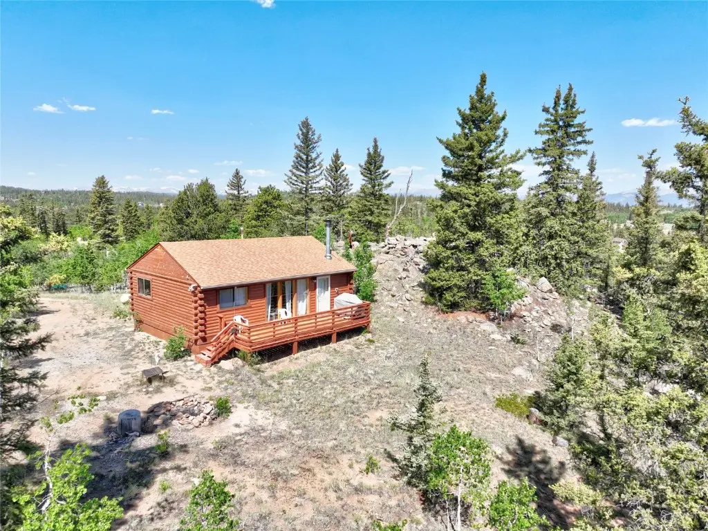 225 Deadwood Drive, Jefferson