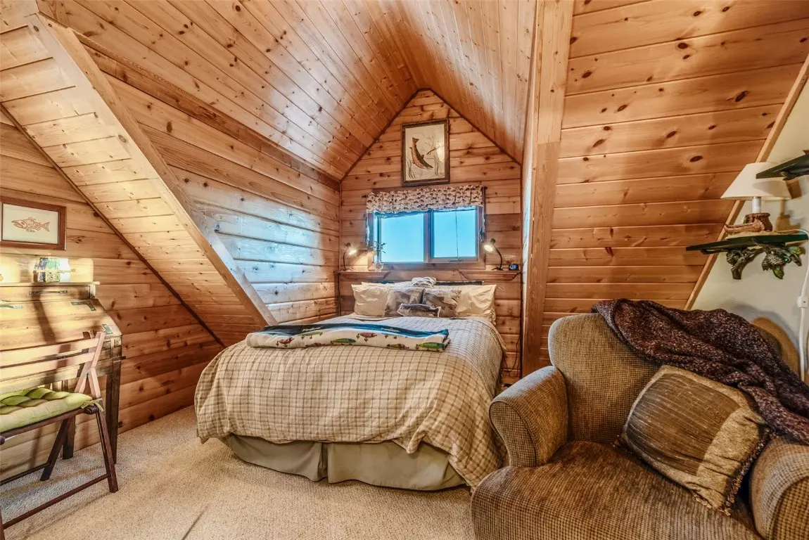 672 Wampum Lane, Como