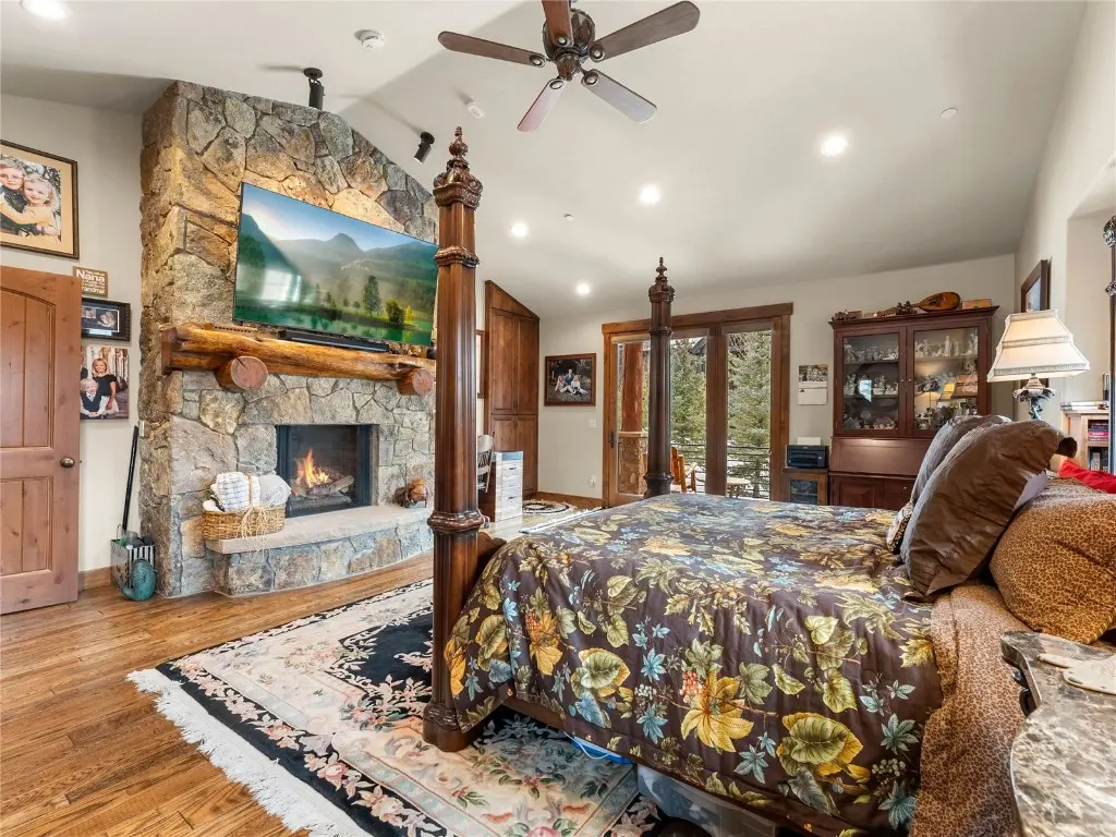 585 Independence Road, Keystone