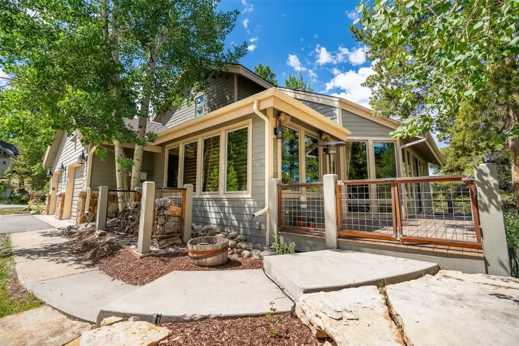 197 Wild Irishman Road, Keystone