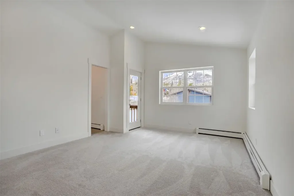 22 North Side Circle, Silverthorne