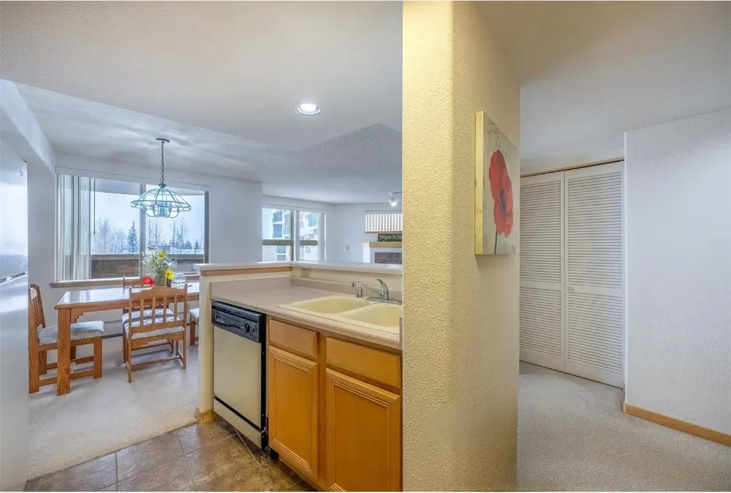 980 Lakepoint Drive 404, Frisco
