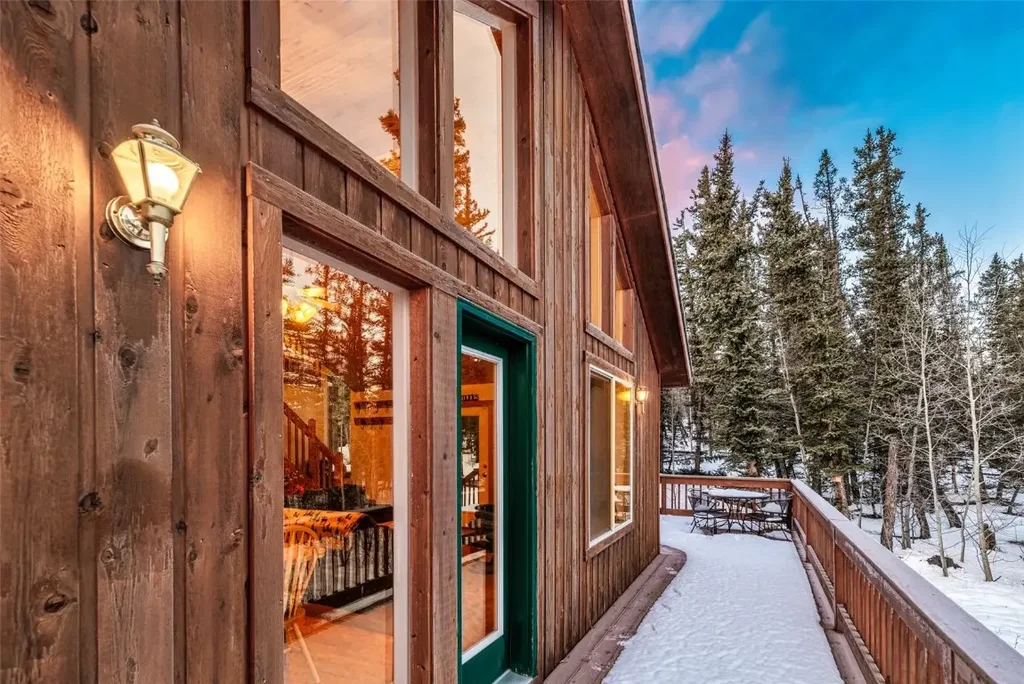 315 Haida Lane, Como