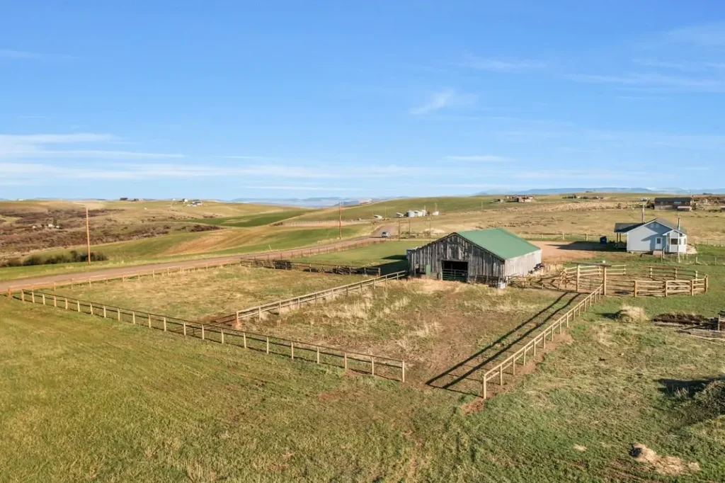 42450 Mcguire Lane, Hayden