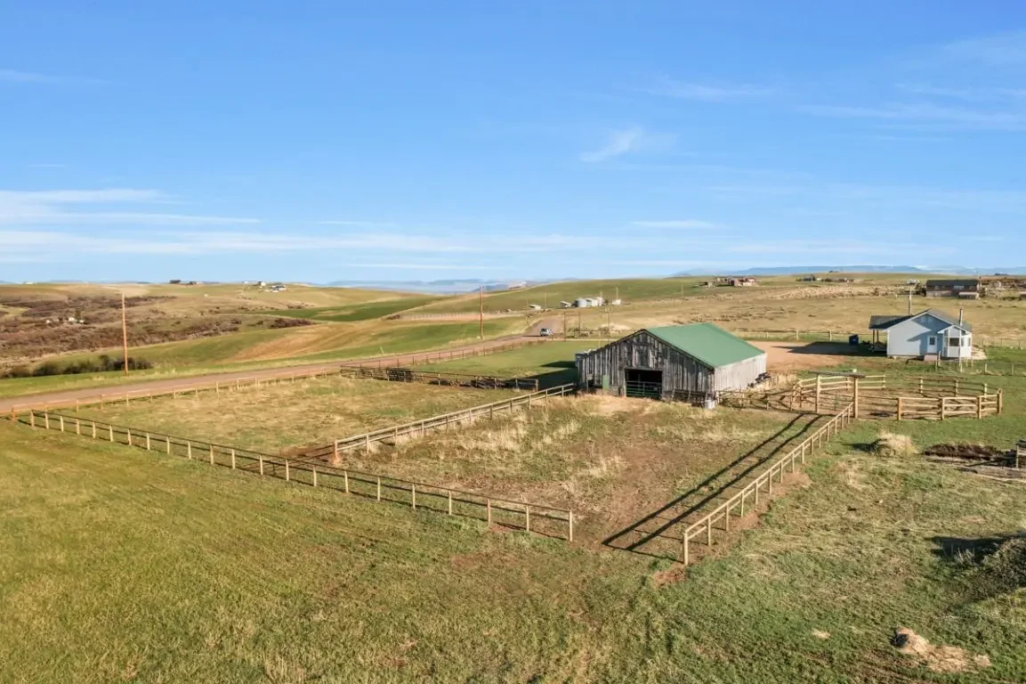 42450 Mcguire Lane, Hayden