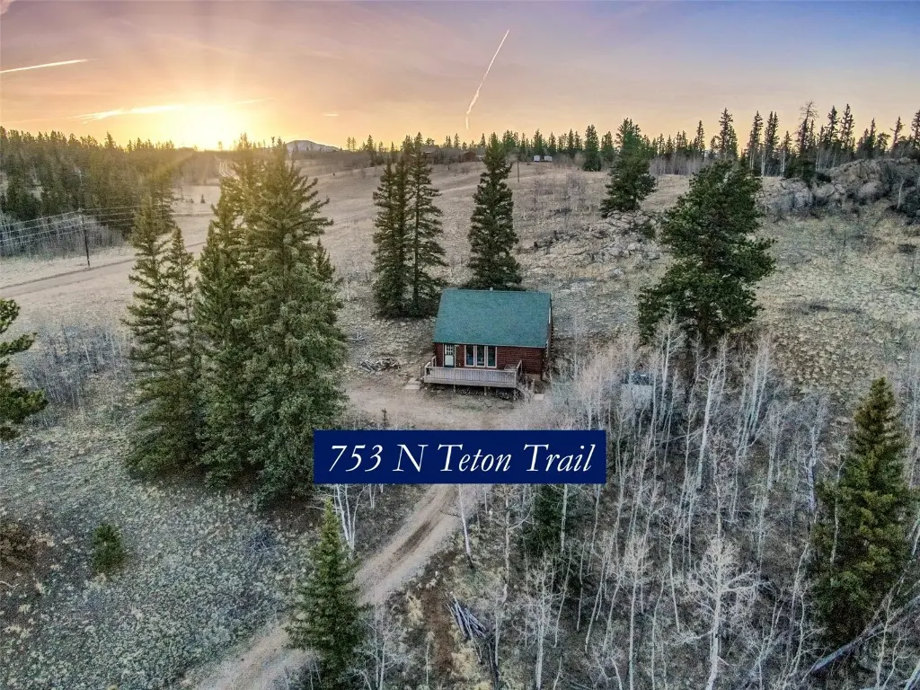 N 753 Teton Trail, Como