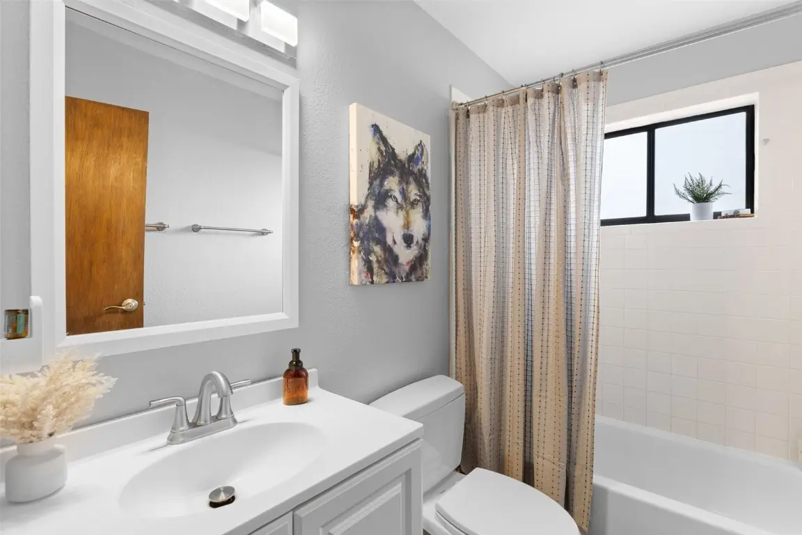 2349 Michigan Hill Road, Jefferson