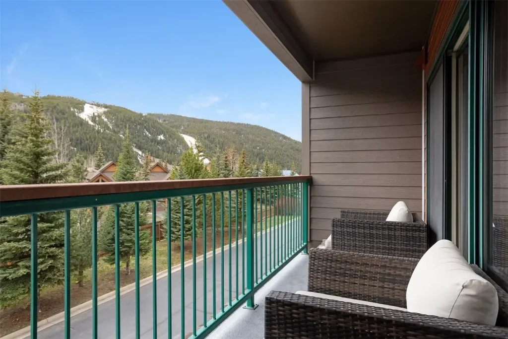 23110 Us Hwy 6 5074, Keystone