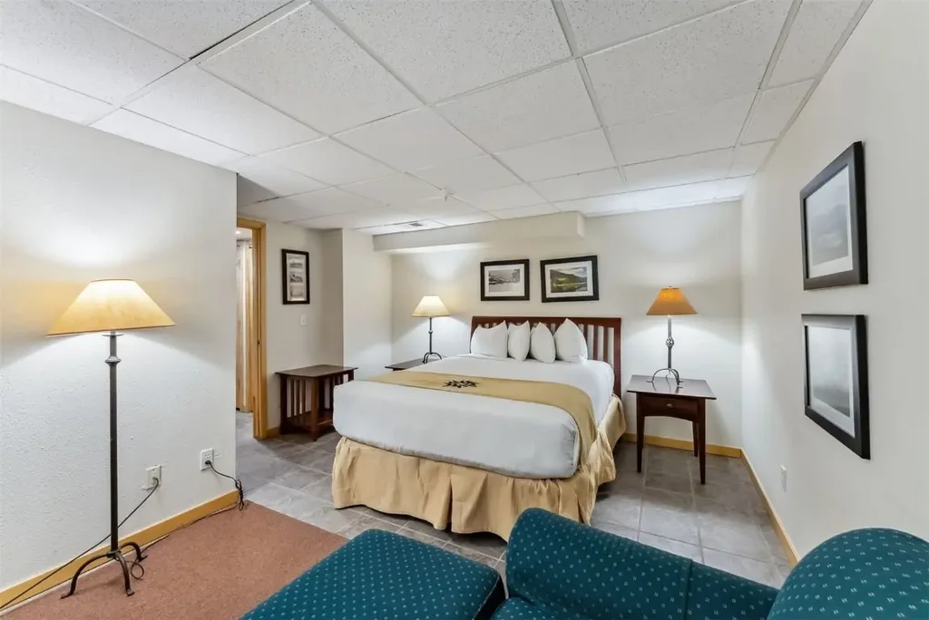 502 Northstar Drive 1947, Keystone