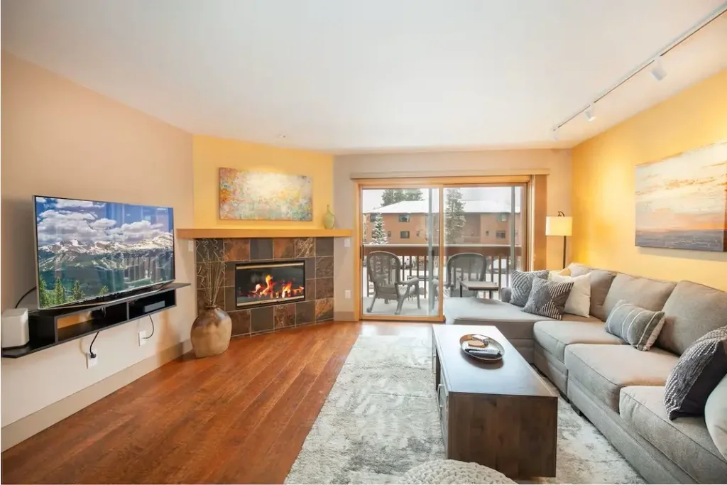 723 Meadow Creek Drive B, Frisco