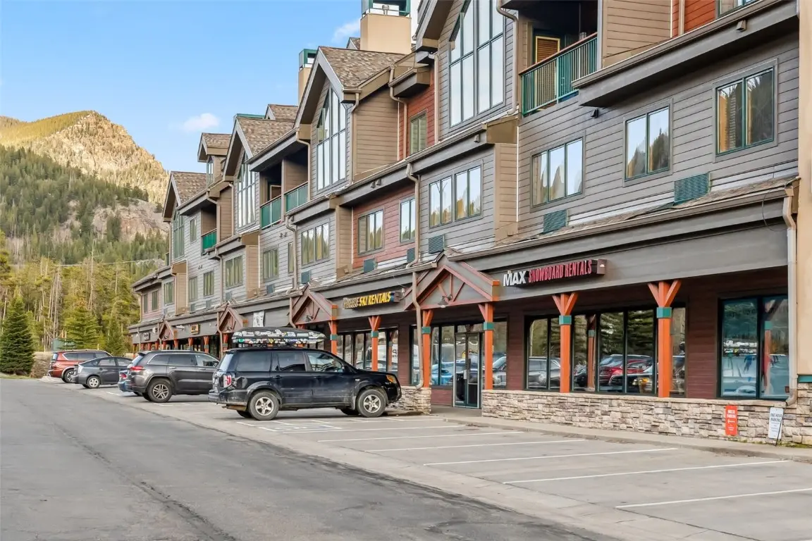 23110 Us Highway 6 5054, Keystone