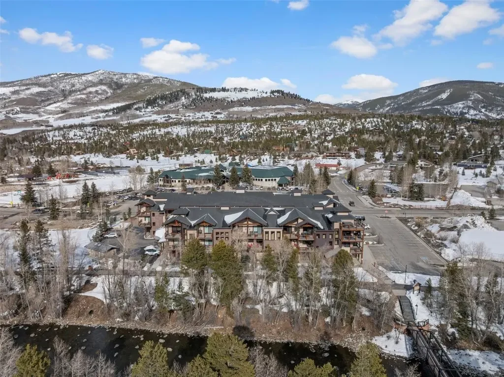 421 Rainbow Drive 23, Silverthorne