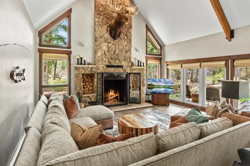 44 Maverick Way, Silverthorne