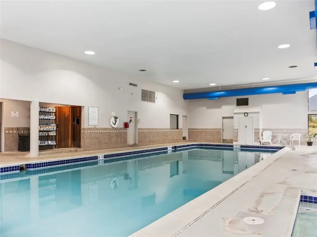 22320 Us Highway 6 1761, Keystone