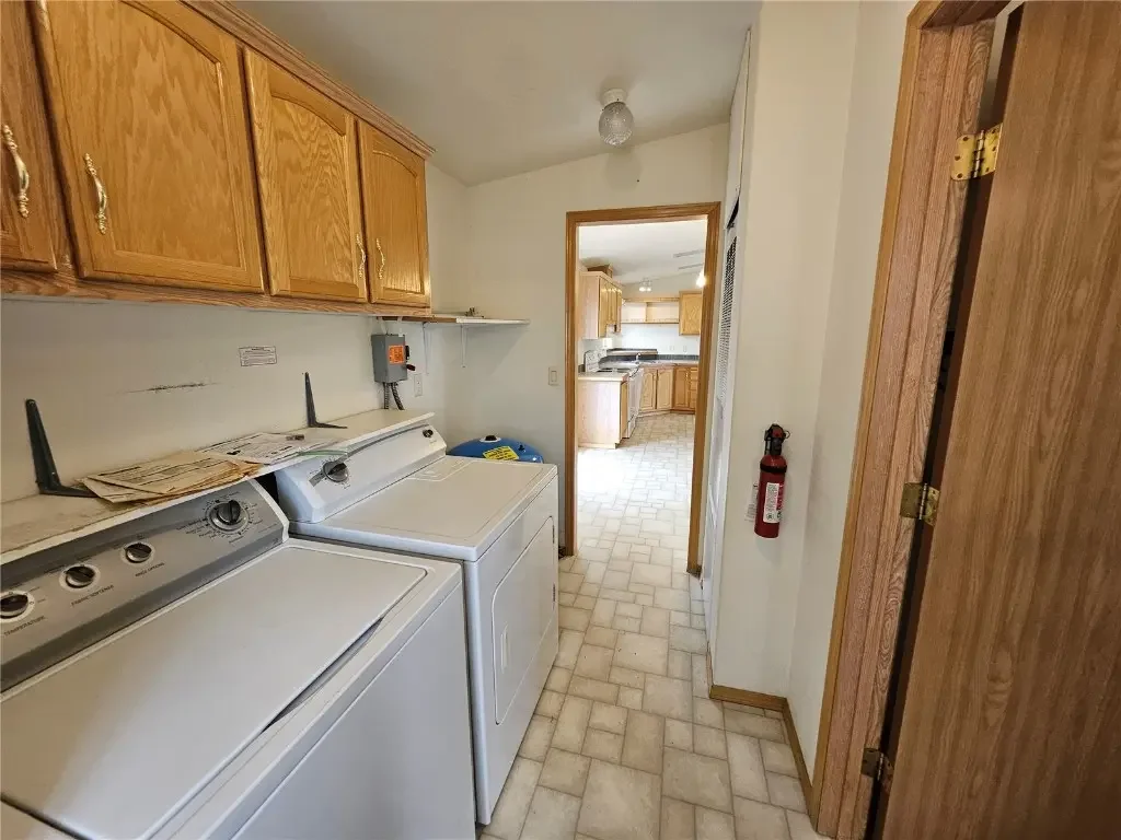 631 Arrowhead Drive, Como