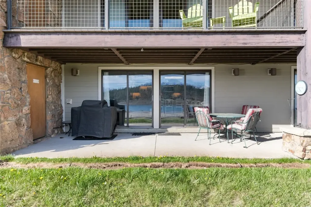 72 Corinthian Circle 102, Dillon