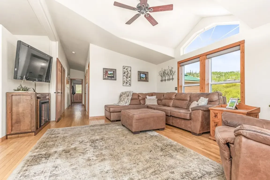 26870 Beaver Canyon Drive, Clark