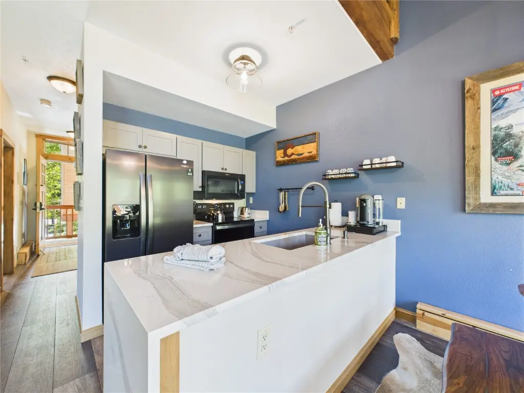 27 Lake Ridge Circle 1842, Keystone